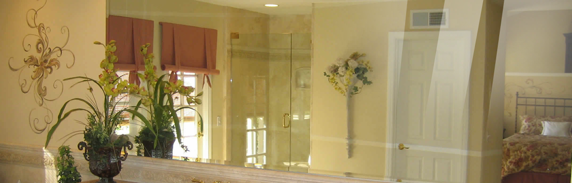 Shower glass enclosure